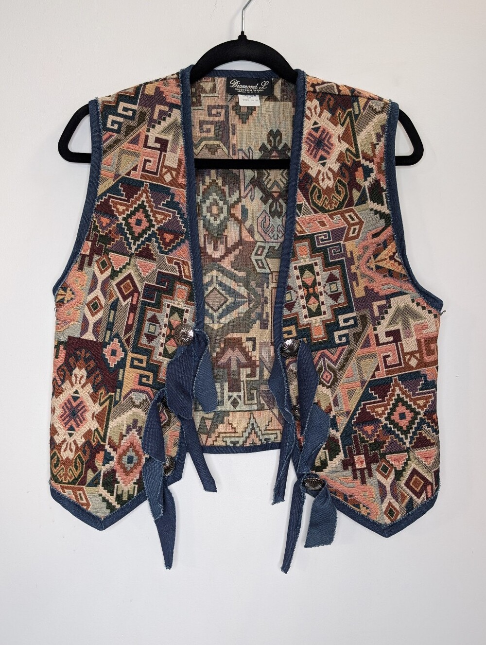 Diamond L Western Wear Southwestern Tapestry Tie Vest Made in USA - Picture 2 of 6